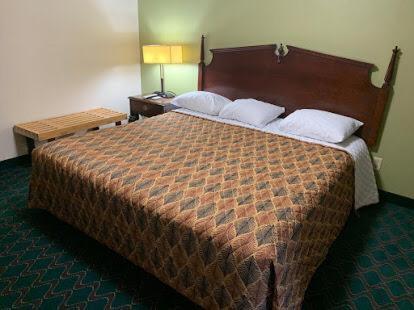 Standard King Room interior